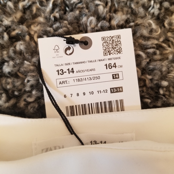 NEW ruffles skort - Picture 2 of 4